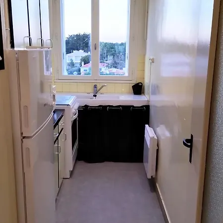 1 A Pour 4 Personnes Proche - Fr-1-323-266 *