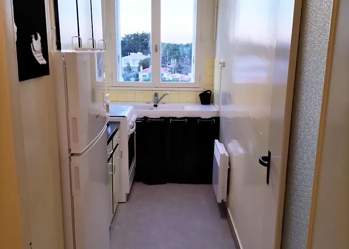 1 A Pour 4 Personnes Proche - Fr-1-323-266 *